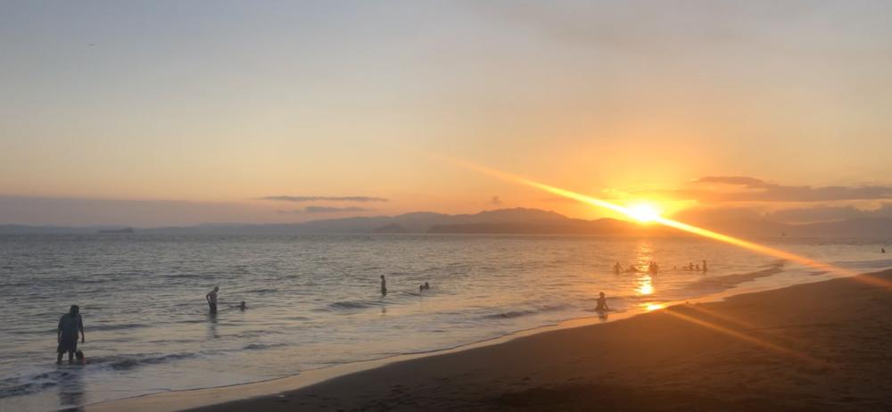 Costa Rican beach at sunset, photo by Haley Basti