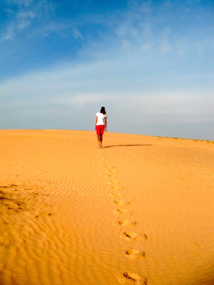 ’Hiking in the Desert' in Senegal by Kisori Thomas